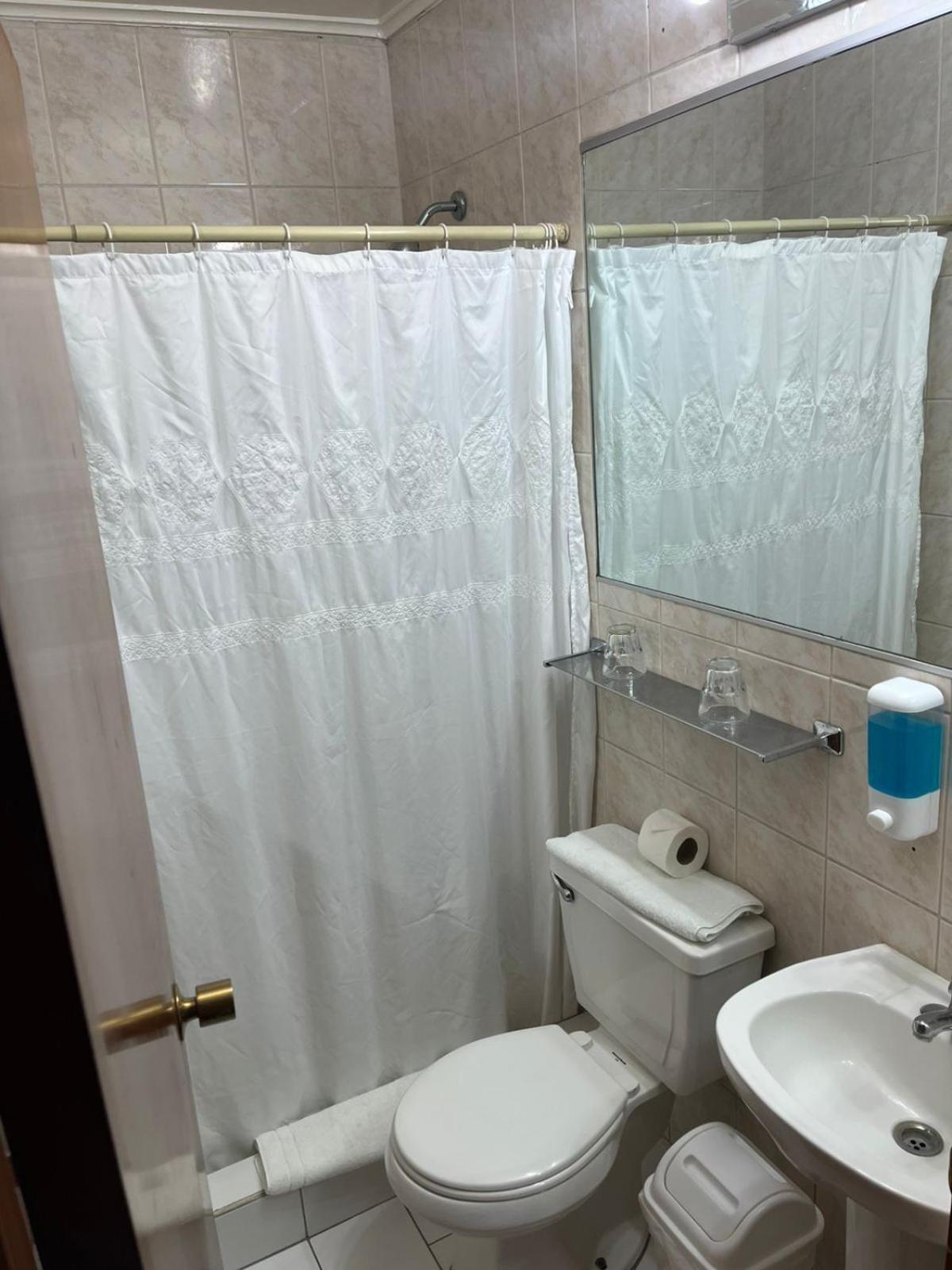 Hotel Boston 퀼로타 외부 사진